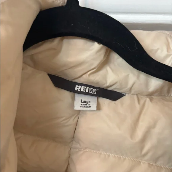 REI Women's Beige Puffer Jacket - Picture 2 of 2